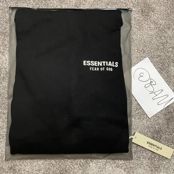 FOG - Fear of God Essentials Black Fleece Hoodie FW24 - (READ DESCRIPTION) - Picture 3 of 11